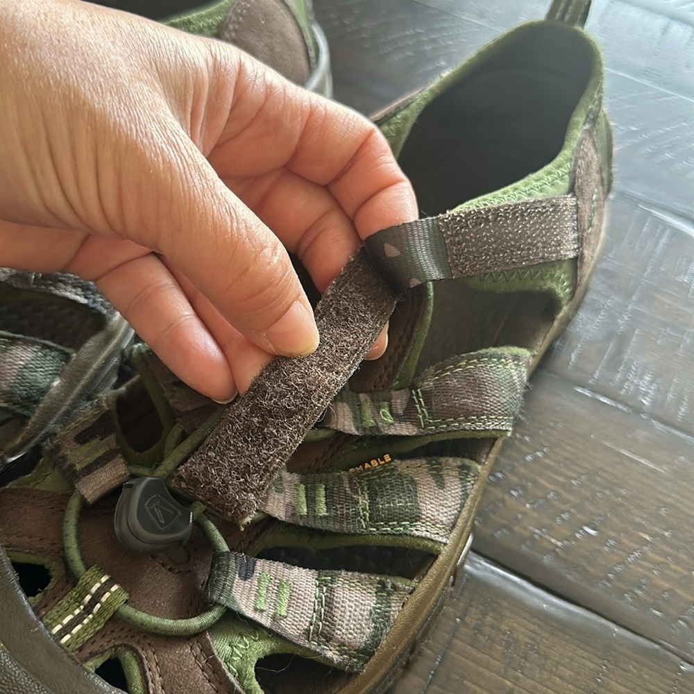 Keen Men’s Size 7 Newport H2 Sports Sandals Outdoor Hiking Washable Shoes Camo - Picture 9 of 16